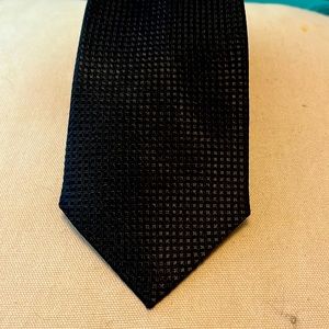 Mens Black Bocara Tie with small square pattens.